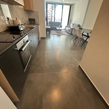 Luxurious Two Bedroom *